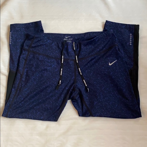 Nike Pants - Nike dri fit workout capris size large